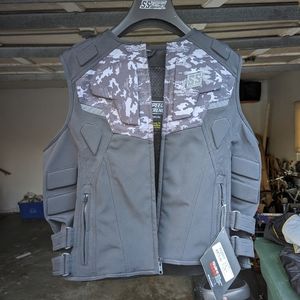 Speed and strength padded motorcycle vest